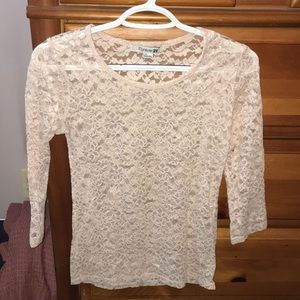 Quarter sleeve shirt, light pink, floral design